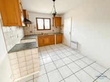 Gers (32) department, for sale in Barcelonne-du-Gers: Single-story, 4-room house with 105 m² of living space + attached garage and detached double garage on 1193 m² of land, in a quiet location
