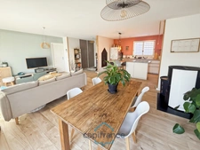 Dpt Landes (40), à vendre CAZERES SUR L'ADOUR Maison contemporaine T4 de 88 m² habitables en plain pied + garage de 20 m² sur 630 m² de terrain, au calme