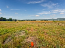 Dpt Gers (32), à vendre BERNEDE terrain constructible de 991 m² viabilisé et borné, au calme