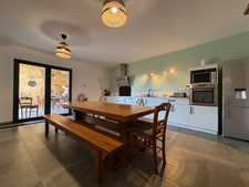 Dpt Hautes Pyrénées (65), à vendre VILLEMBITS grande maison T4 de 180 m² + grandes dépendances avec activité de gîtes sur 2900 m² de terrain, au calme