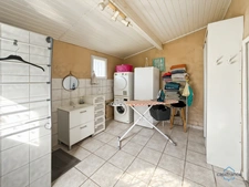 Gers (32) department, for sale in Barcelonne-du-Gers: 5-room house (T5) with 155 m² of living space + large garages, outbuildings and swimming pool on 8678 m² of land, in a quiet location