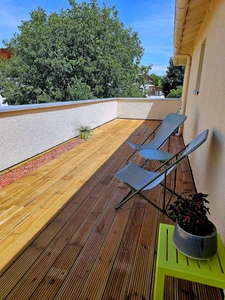 Dpt Pyrénées Atlantiques (64) A vendre Appartement T3 de 72 m² habitables + grande terrasse de 45 m² et 2 balcons - Dernier étage avec vue