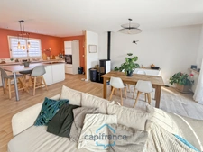 Dpt Landes (40), à vendre CAZERES SUR L'ADOUR Maison contemporaine T4 de 88 m² habitables en plain pied + garage de 20 m² sur 630 m² de terrain, au calme