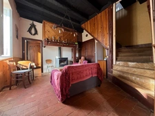 Dpt Hautes Pyrénées (65), à vendre SADOURNIN corps de ferme avec maison T6 de 125m² + grandes dépendances attenantes sur 8280 m² de terrain, au calme