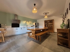 Dpt Hautes Pyrénées (65), à vendre VILLEMBITS grande maison T4 de 180 m² + grandes dépendances avec activité de gîtes sur 2900 m² de terrain, au calme