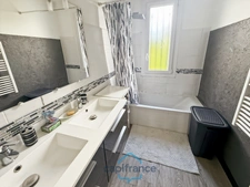 Dpt Gers (32), à vendre BARCELONNE DU GERS belle maison T5 de 105 m² habitables sur 2 niveaux + garage sur 617 m² de terrain, au bout d'une impasse, au calme