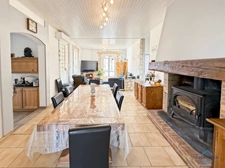 Gers (32) department, for sale in Barcelonne-du-Gers: 5-room house (T5) with 155 m² of living space + large garages, outbuildings and swimming pool on 8678 m² of land, in a quiet location