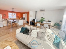 Dpt Landes (40), à vendre CAZERES SUR L'ADOUR Maison contemporaine T4 de 88 m² habitables en plain pied + garage de 20 m² sur 630 m² de terrain, au calme