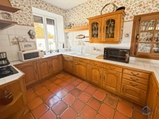 Gers (32), for sale in Viella: Superb character house with 8 rooms (T8) offering 270 m² of living space + large adjoining garage, carport and campervan shelter, swimming pool on 5493 m² of land, in a 