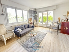 Dpt Gers (32), à vendre RISCLE très belle maison T8 de 220 m² habitables + grand garage et dépendances sur 875 m² de terrain, au calme