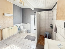 Gers (32) department, for sale in Barcelonne-du-Gers: 5-room house (T5) with 155 m² of living space + large garages, outbuildings and swimming pool on 8678 m² of land, in a quiet location