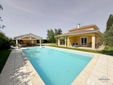 Landes (40) department, for sale in Aire-sur-l'Adour: contemporary 6-room house of 202m² of living space + terraces, pool house, 60m² garage and swimming pool on 2755m² of land, in a quiet location