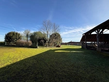 Dpt Hautes Pyrénées (65), à vendre SADOURNIN corps de ferme avec maison T6 de 125m² + grandes dépendances attenantes sur 8280 m² de terrain, au calme