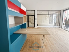 Dpt Landes (40), à vendre AIRE SUR L'ADOUR Local/Bureaux de 72m² utilisables + cave, bon emplacement au centre-ville
