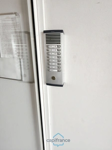 Dpt Landes (40), à vendre AIRE SUR L'ADOUR Appartement T2 de 47m² habitables + balcon de 10 m² et place de parking privative, au centre-ville et au calme