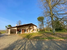 Dpt Landes (40), for sale AIRE SUR L'ADOUR Landes house T5 of 130 m² living space + 2 garages + terraces and large swimming pool on 5209 m² of land, in a quiet area