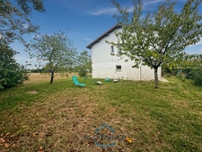 Dpt Gers (32), à vendre BARCELONNE DU GERS belle maison T5 de 105 m² habitables sur 2 niveaux + garage sur 617 m² de terrain, au bout d'une impasse, au calme