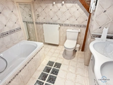 Gers (32), for sale in Viella: Superb character house with 8 rooms (T8) offering 270 m² of living space + large adjoining garage, carport and campervan shelter, swimming pool on 5493 m² of land, in a 