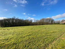Dpt Gers (32), à vendre proche de BARCELONNE DU GERS Terrain à bâtir de 3224 m², au calme