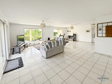 Gers (32) department, for sale in Barcelonne-du-Gers: beautiful contemporary 5-room house (T5) of 138 m² of living space on one level + terraces, swimming pool and garage on 1694 m² of land, in a quie