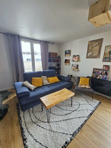 Dpt Pyrénées Atlantiques (64) A vendre Appartement T3 de 72 m² habitables + grande terrasse de 45 m² et 2 balcons - Dernier étage avec vue