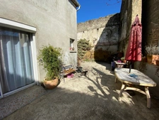 Gers (32) department, for sale in BARCELONNE DU GERS: 7-room house with 160 m² of living space + adjoining barn on 250 m² of land  