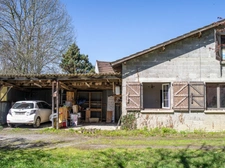 Haute-Garonne (31) department, for sale in Villeneuve-Lecussan: house to renovate, 5 rooms, 107m² of living space + carport on 730m² of land