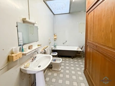 Gers (32) department, for sale in BARCELONNE DU GERS: 3-bedroom house of 92 m² of living space on one level + garage and outbuilding on 563 m² of land, in a quiet location close to shops