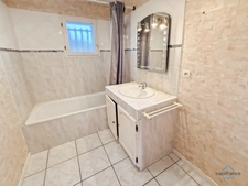 Gers (32) department, for sale in Barcelonne-du-Gers: Single-story, 4-room house with 105 m² of living space + attached garage and detached double garage on 1193 m² of land, in a quiet location