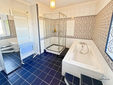 Gers (32), for sale in Viella: Superb character house with 8 rooms (T8) offering 270 m² of living space + large adjoining garage, carport and campervan shelter, swimming pool on 5493 m² of land, in a 