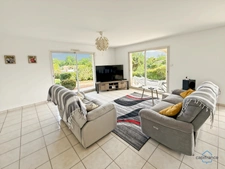 Gers (32) department, for sale in Barcelonne-du-Gers: beautiful contemporary 5-room house (T5) of 138 m² of living space on one level + terraces, swimming pool and garage on 1694 m² of land, in a quie