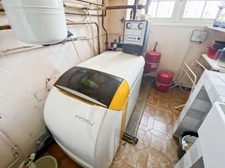 Gers (32) department, for sale in Barcelonne-du-Gers: 6-room house (T6) of 192 m² of living space, compliant with accessibility standards, plus 2 verandas and a large garage on 1670 m² of land, at the
