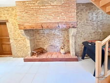 Gers (32), for sale in Viella: Superb character house with 8 rooms (T8) offering 270 m² of living space + large adjoining garage, carport and campervan shelter, swimming pool on 5493 m² of land, in a 