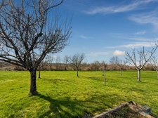 Gers (32) department, for sale in Barcelonne-du-Gers: 5-room house (T5) with 155 m² of living space + large garages, outbuildings and swimming pool on 8678 m² of land, in a quiet location