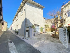 Gers (32) department, for sale in BARCELONNE DU GERS: 7-room house with 160 m² of living space + adjoining barn on 250 m² of land  