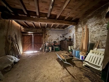 Dpt Hautes Pyrénées (65), à vendre SADOURNIN corps de ferme avec maison T6 de 125m² + grandes dépendances attenantes sur 8280 m² de terrain, au calme