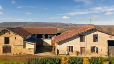 Dpt Gers (32), à vendre BERNEDE Grande maison ancienne de 500 m² habitables à rénover sur 2,5 hectares de terrain, au calme