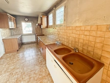 Dpt Gers (32), à vendre BARCELONNE DU GERS maison T4 de 90 m² habitables en plain-pied + garage et dépendance sur 684 m² de terrain, au calme