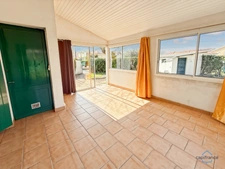 Landes (40) department, for sale in Aire-sur-l'Adour: a 96 sq m (1033 sq ft) 4-room house requiring renovation, plus a garage, on a 620 sq m (6,688 sq ft) plot of land, in a quiet location.