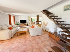Landes (40) department, for sale in Aire-sur-l'Adour: contemporary 6-room house of 202m² of living space + terraces, pool house, 60m² garage and swimming pool on 2755m² of land, in a quiet location