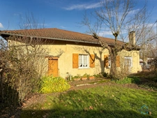 Gers (32) department, for sale in BARCELONNE DU GERS: 3-bedroom house of 92 m² of living space on one level + garage and outbuilding on 563 m² of land, in a quiet location close to shops