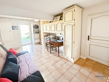 Gers (32), for sale in Viella: Superb character house with 8 rooms (T8) offering 270 m² of living space + large adjoining garage, carport and campervan shelter, swimming pool on 5493 m² of land, in a 
