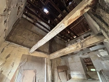Hautes-Pyrénées (65), for sale in Trie-sur-Baïse: 2 large garages of 71 m² and 82 m² + upper floors on a total plot of 153 m², in the town center, in a quiet location
