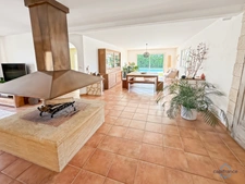 Landes (40) department, for sale in Aire-sur-l'Adour: contemporary 6-room house of 202m² of living space + terraces, pool house, 60m² garage and swimming pool on 2755m² of land, in a quiet location