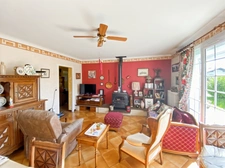 Gers (32) department, for sale in Barcelonne-du-Gers: 6-room house (T6) of 192 m² of living space, compliant with accessibility standards, plus 2 verandas and a large garage on 1670 m² of land, at the