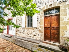 Dpt Gers (32), for sale SAINT MONT Old T4 house of 160 m² living space on one level + convertible attic + adjoining barn on 726 m² of land