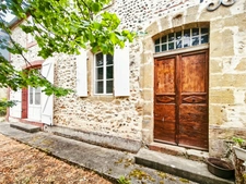 Dpt Gers (32), for sale SAINT MONT Old T4 house of 160 m² living space on one level + convertible attic + adjoining barn on 726 m² of land