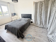 Dpt Gers (32), à vendre RISCLE très belle maison T8 de 220 m² habitables + grand garage et dépendances sur 875 m² de terrain, au calme