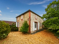 Dpt Gers (32), for sale SAINT MONT Old T4 house of 160 m² living space on one level + convertible attic + adjoining barn on 726 m² of land