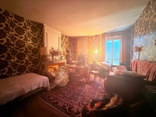 Dpt Hautes Pyrénées (65), for sale TRIE SUR BAISE Building of 215 m² of living space on 3 levels with courtyard